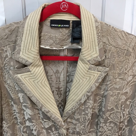 DKNY Jeans Tan Jacket w/ Raised Floral Velvet Detail - Picture 6 of 15